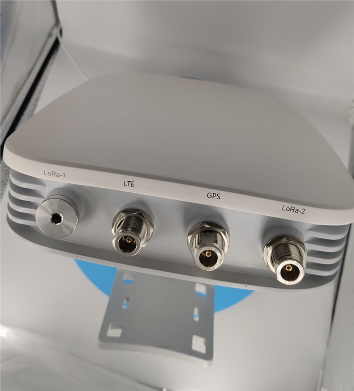 LoraWAN outdoor gateway 5